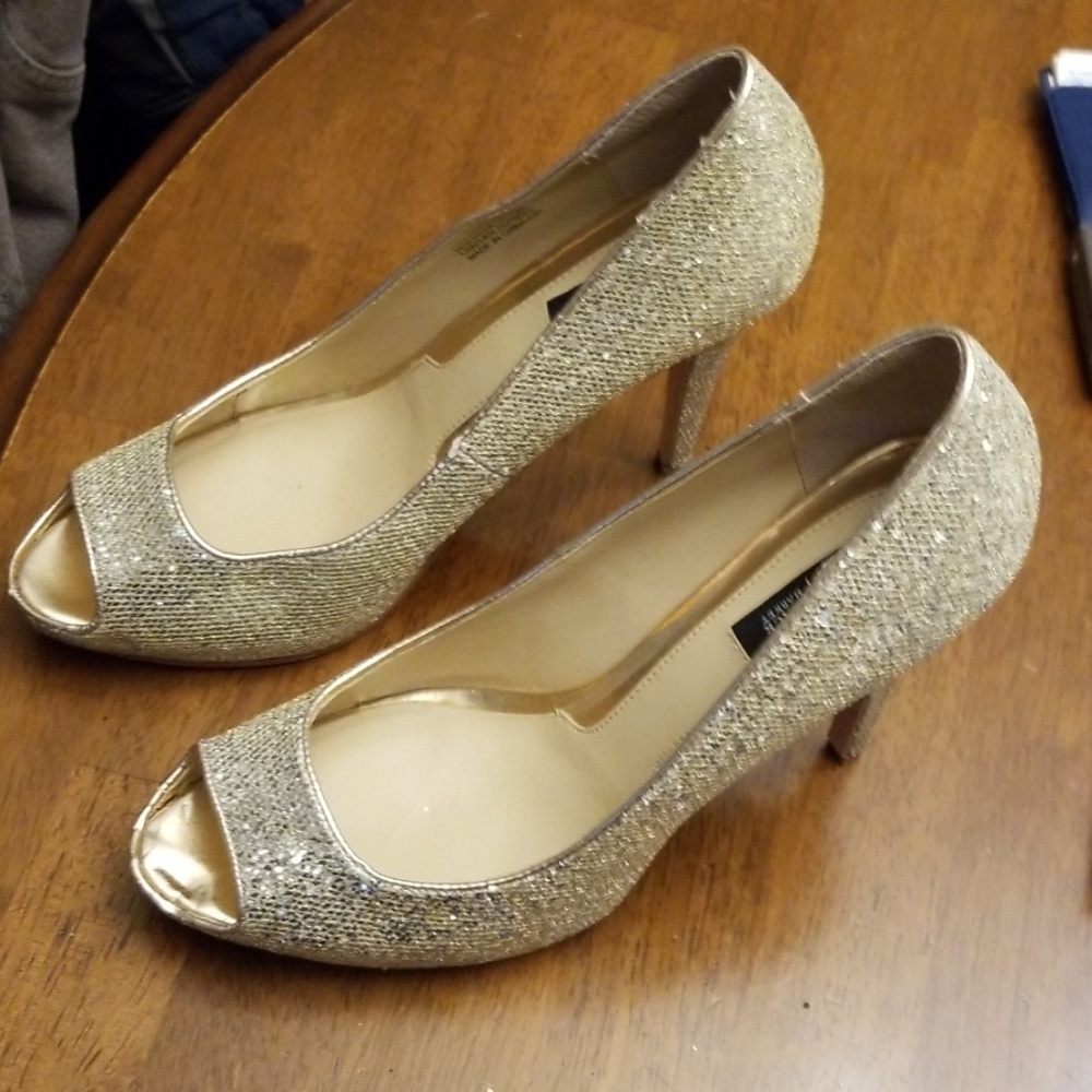 💐Sparkly golden heels - Picture 2 of 8